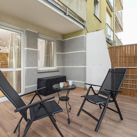 Pleasant Apartment With Terrace Cracow By Noclegi Renters Krasków Εξωτερικό φωτογραφία