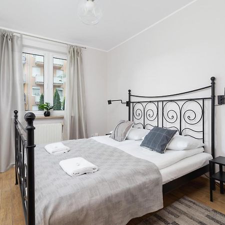 Pleasant Apartment With Terrace Cracow By Noclegi Renters Krasków Εξωτερικό φωτογραφία