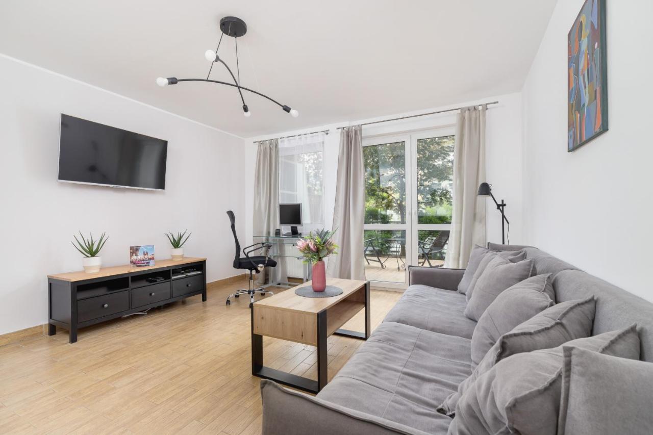 Pleasant Apartment With Terrace Cracow By Noclegi Renters Krasków Εξωτερικό φωτογραφία